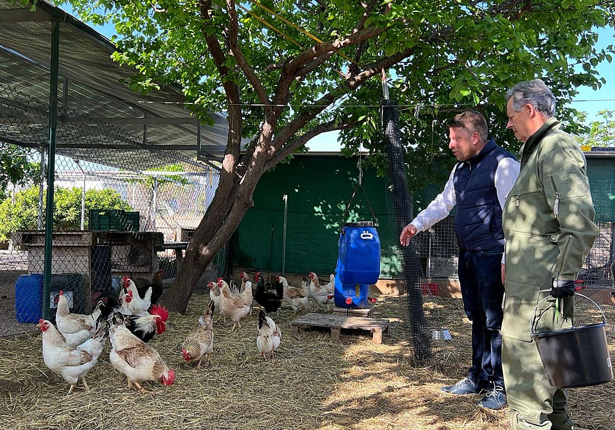 La Consejería de Agricultura reduce el coste del registro de granjas